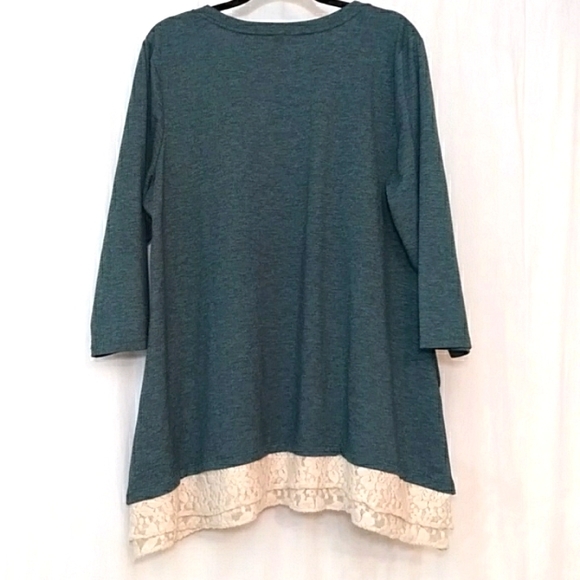 LOGO Tunic - Picture 6 of 8